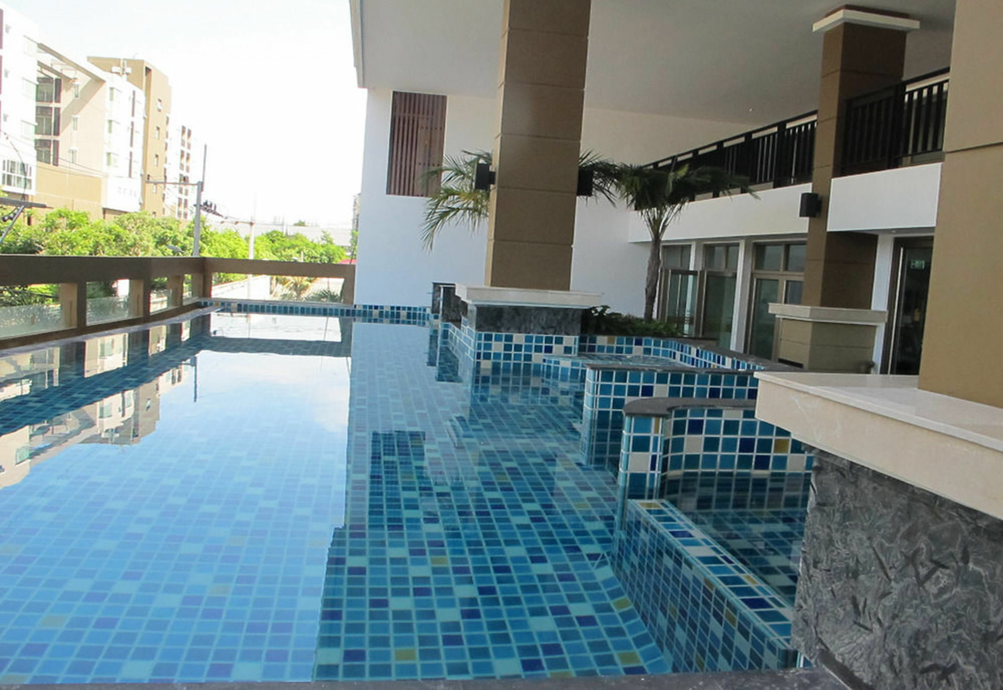 March Hotel Pattaya Exterior foto